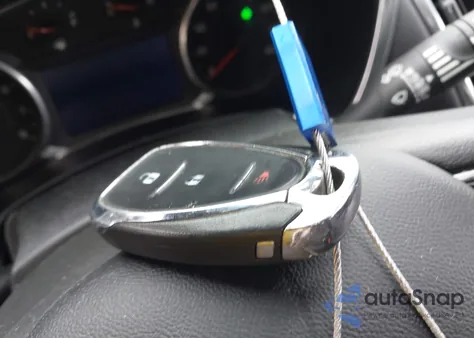 2019 Chevrolet Equinox Lt z USA, uszkodzony, nr VIN 3GNAXKEV1KS636123